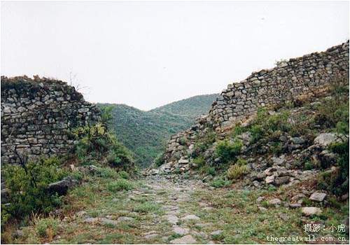 马岭关西门内